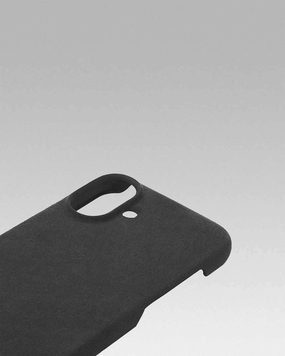 Серый чехол из алькантары для iPhone 16