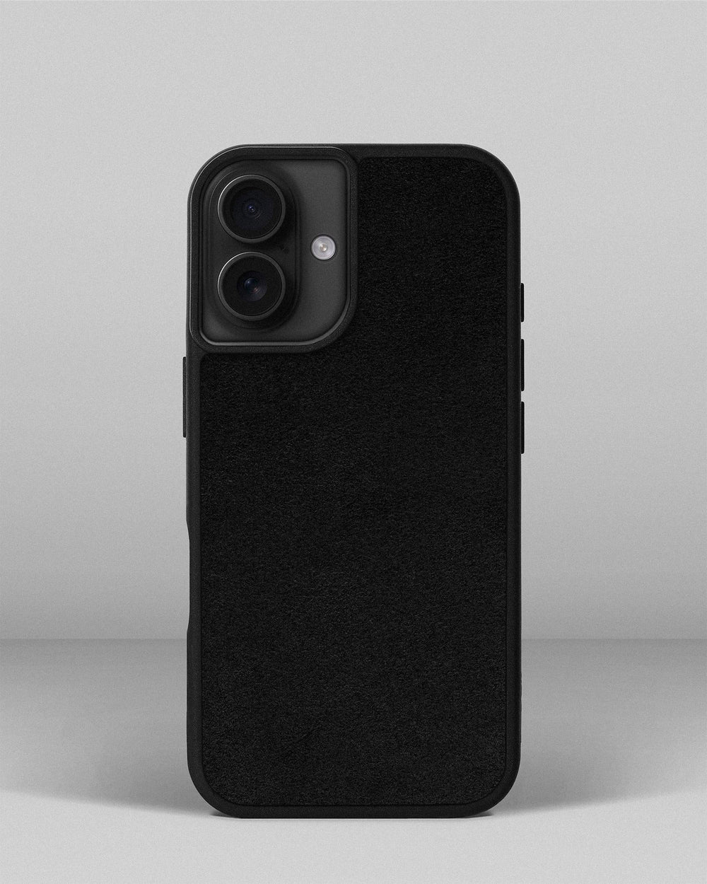 Чохол із чорною вставкою з алькантари для iPhone 15