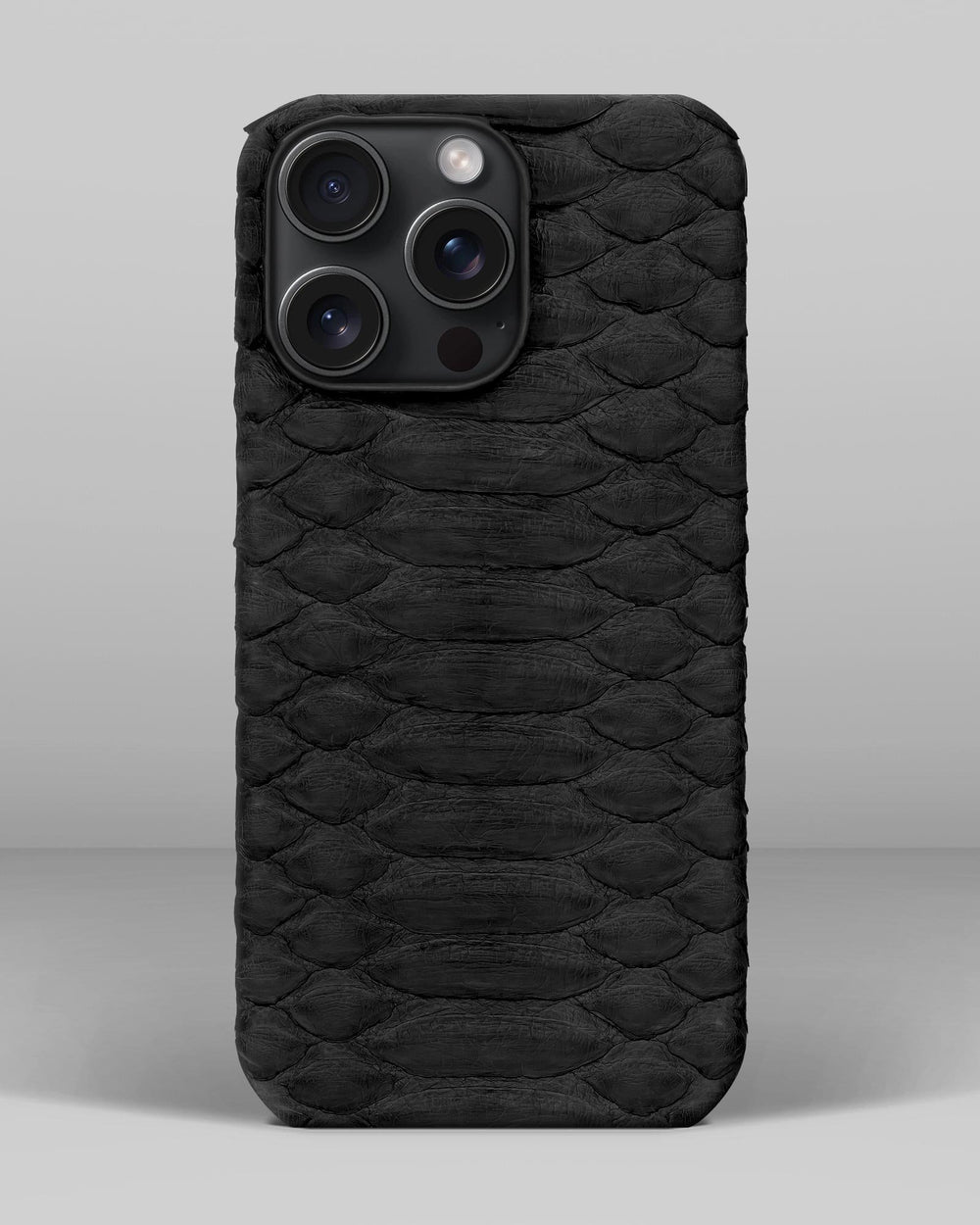 Чорний чохол обтягнутий шкірою пітона для iPhone 16 Pro Max
