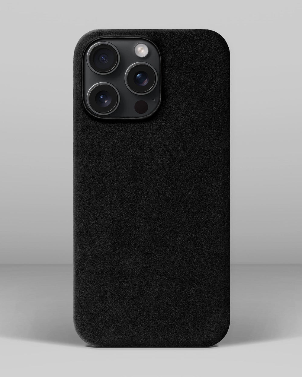 Чорний обтягнутий чохол з алькантари для iPhone 15 Pro Max