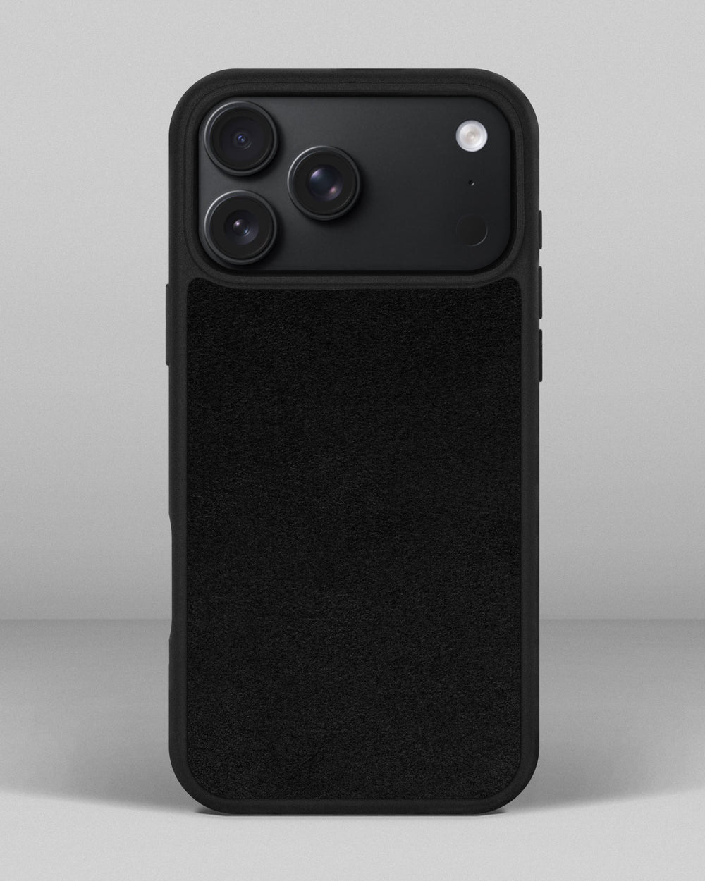 Чохол із чорною вставкою з алькантари для iPhone 18 Pro Max