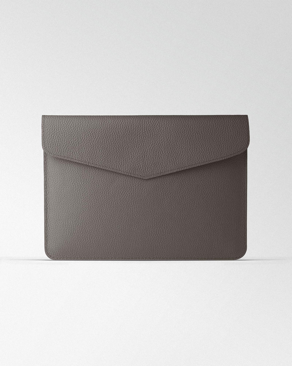 Чехол Magnetic Envelope из текстурированной кожи цвета капучино для MacBook