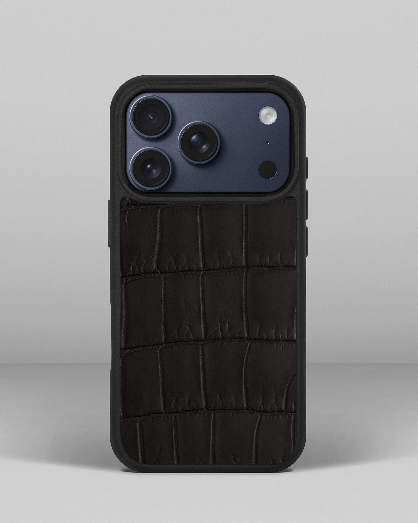 Чохол із темно-коричневої шкіри крокодила для iPhone 17 Pro