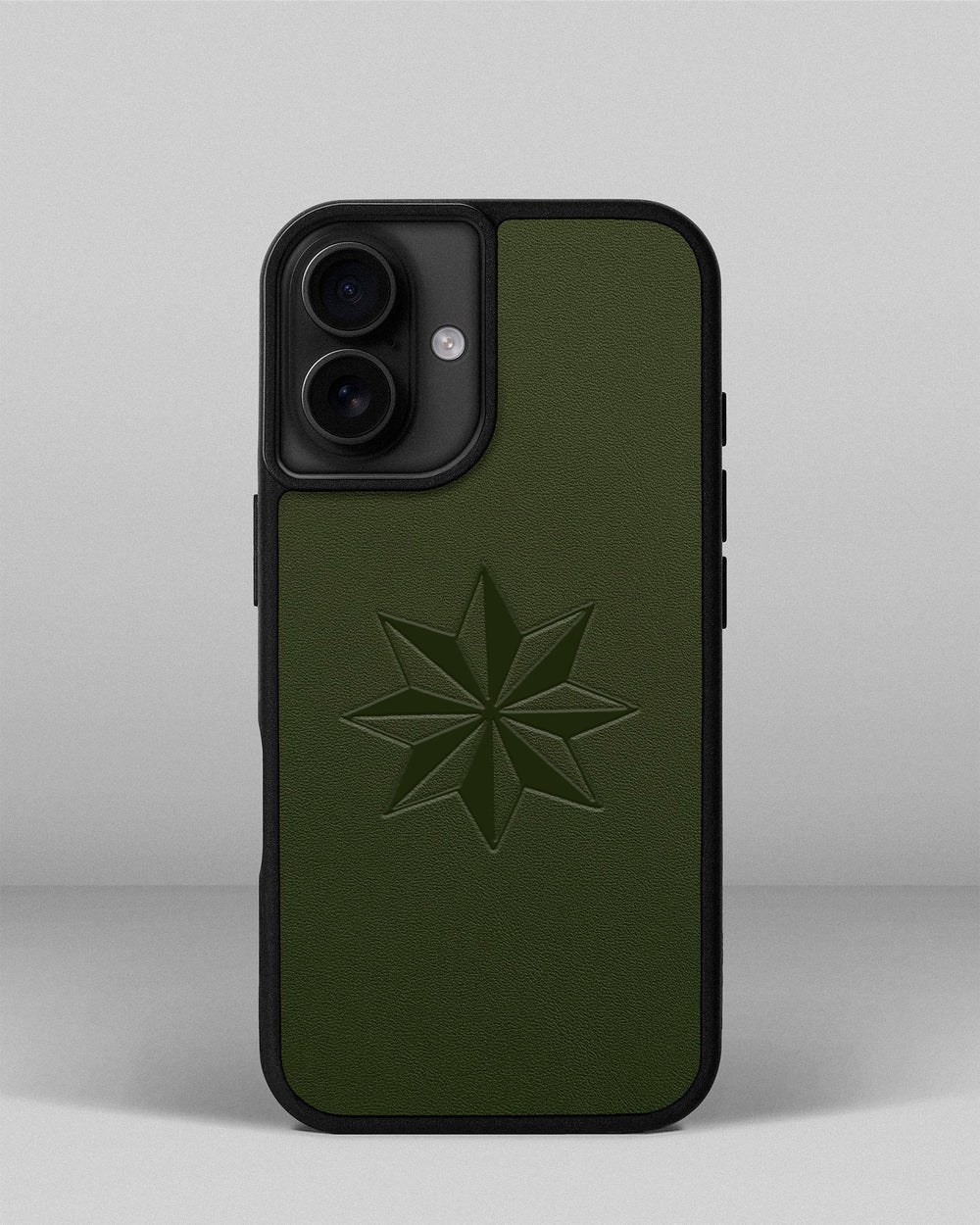 Чохол для iPhone 16 із шкіри купон в зеленому кольорі з тисненням Роза вітрів