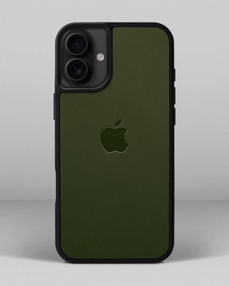 Чохол для iPhone 15 Plus із шкіри купон в зеленому кольорі з логотипом яблука