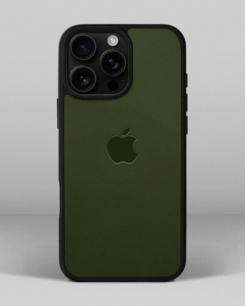 Чохол для iPhone 15 Pro Max із шкіри купон в зеленому кольорі з логотипом яблука