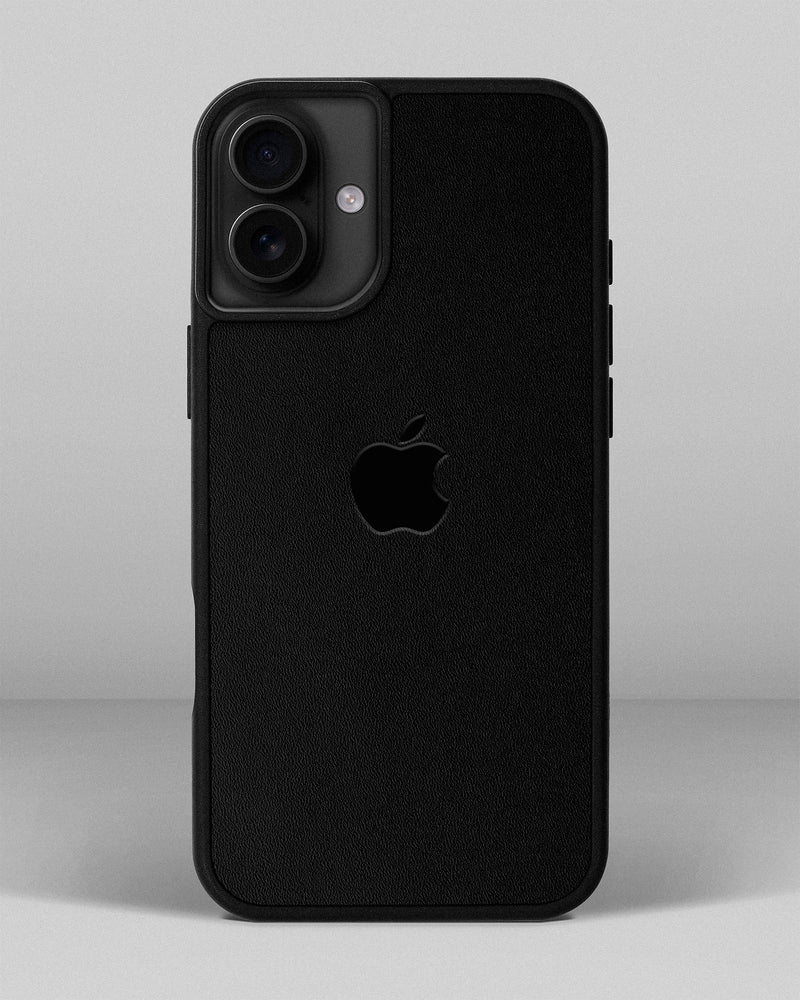 Чохол для iPhone 16 Plus із шкіри купон в чорному кольорі з логотипом яблука