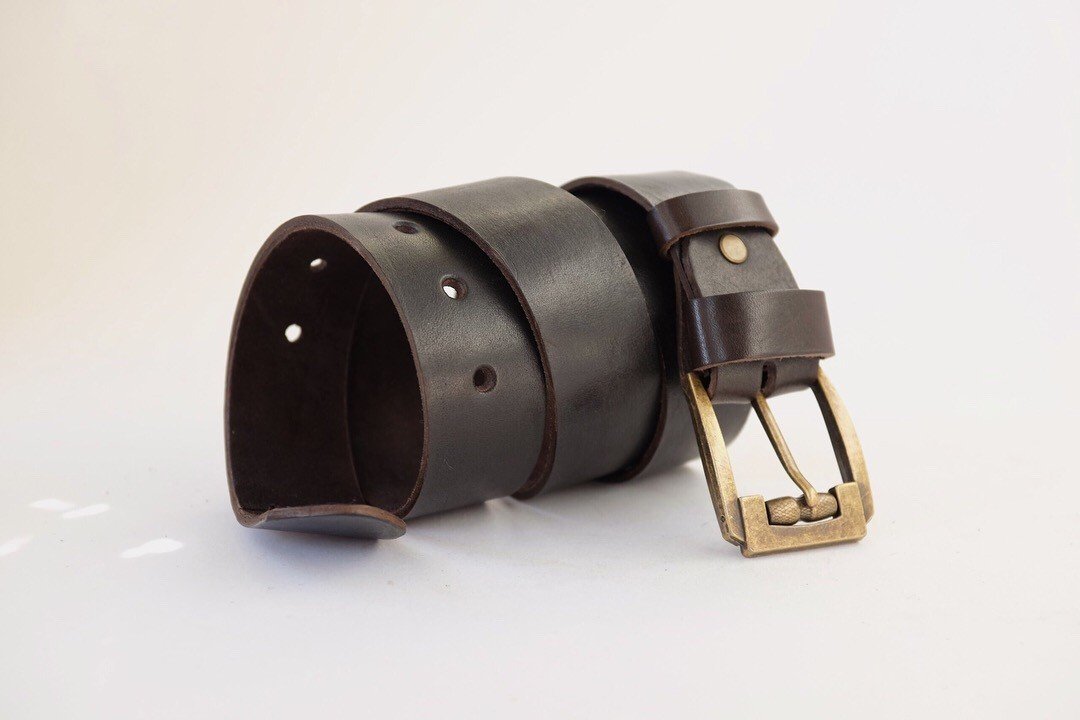 Dark brown calfskin belt