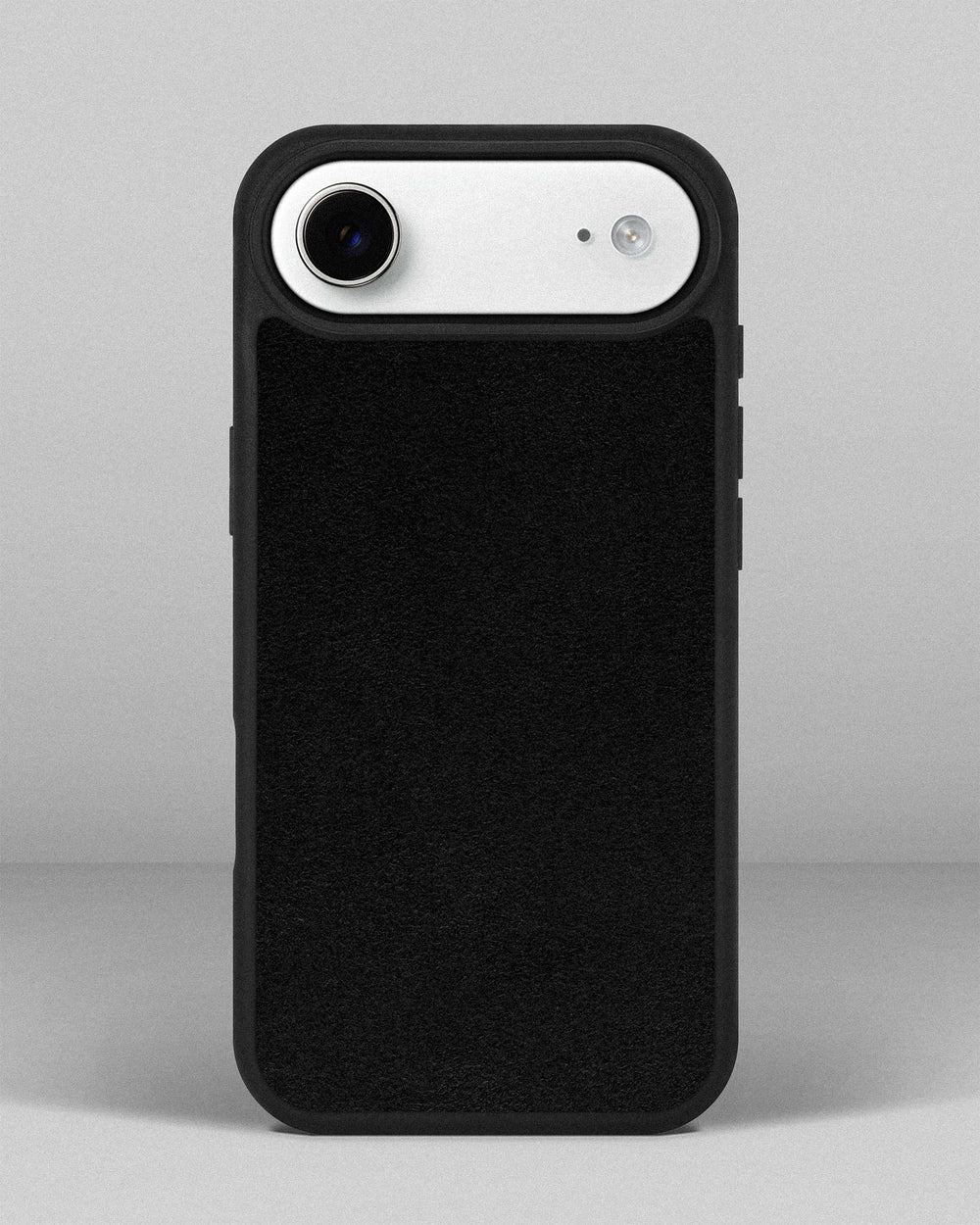 Чохол із чорною вставкою з алькантари для iPhone 17 Air