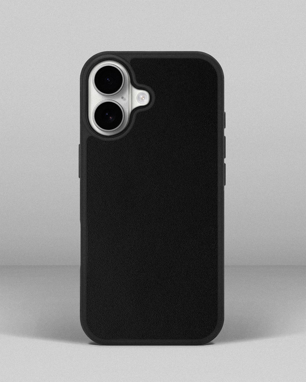 Black calfskin case for iPhone 17