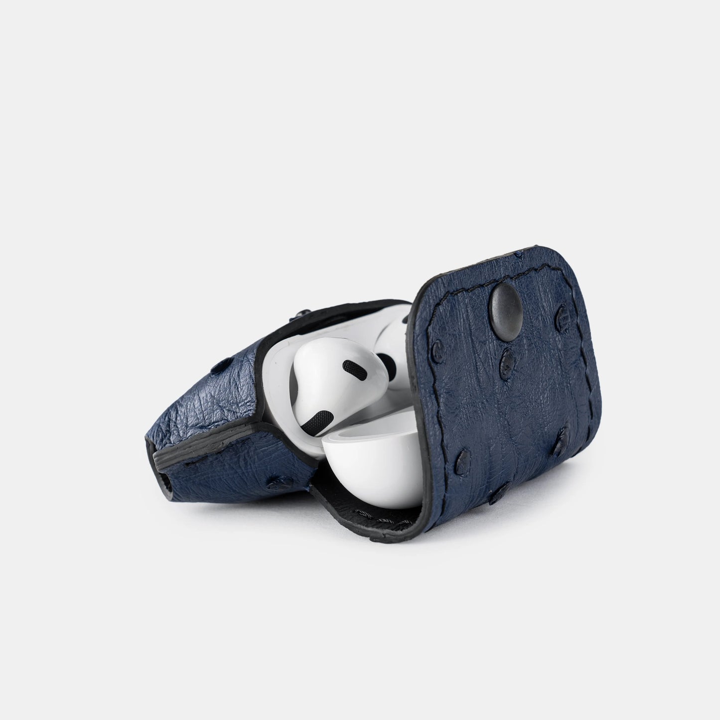 Чохол для AirPods Pro/Pro 2 із темно-синьої шкіри страуса з фолікулами