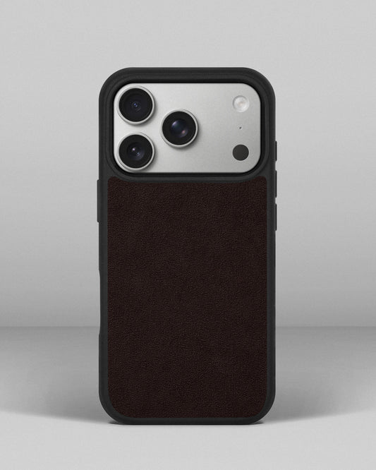 Чохол із темно-коричневою вставкою з алькантари для iPhone 17 Pro