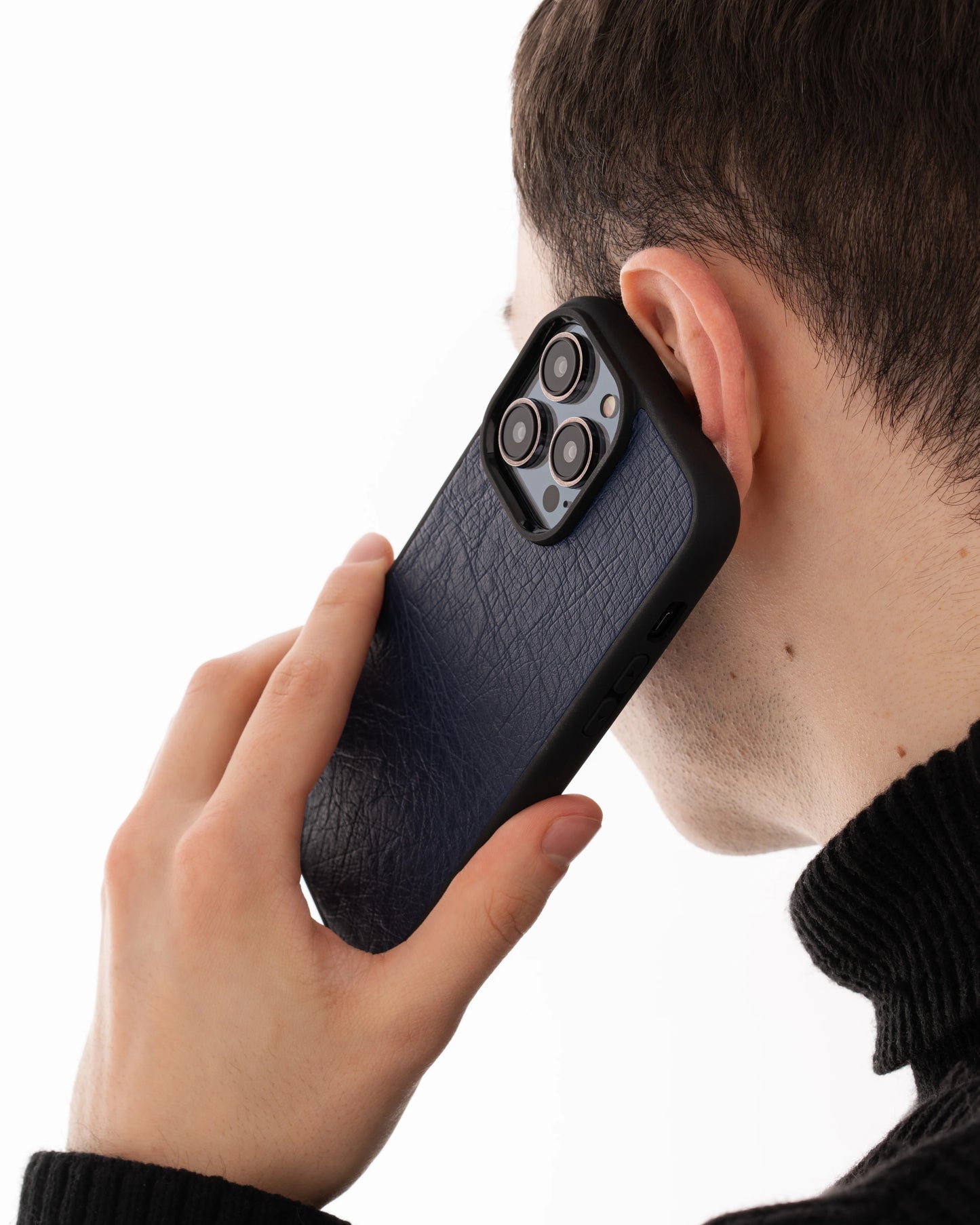 Чохол із темно-синьої шкіри страуса без фолікул для iPhone 14 Plus