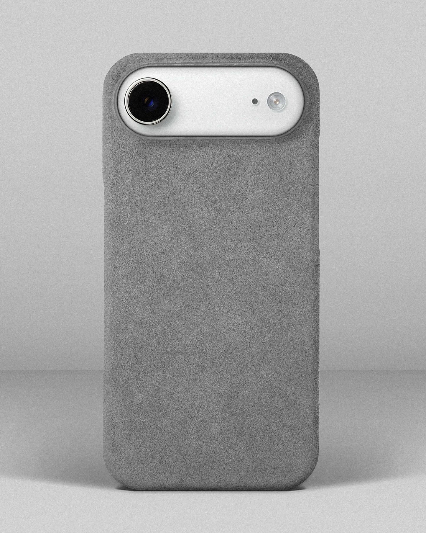 Світло-сірий чохол з алькантари для iPhone 17 Air