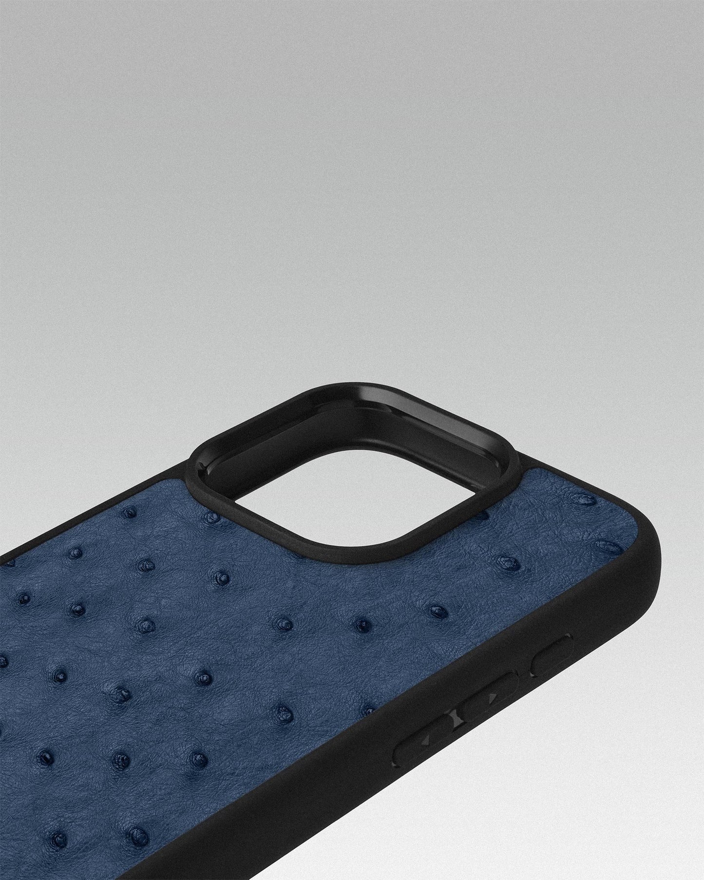 Чохол із синьої шкіри страуса з фолікулами для iPhone 16 Pro Max