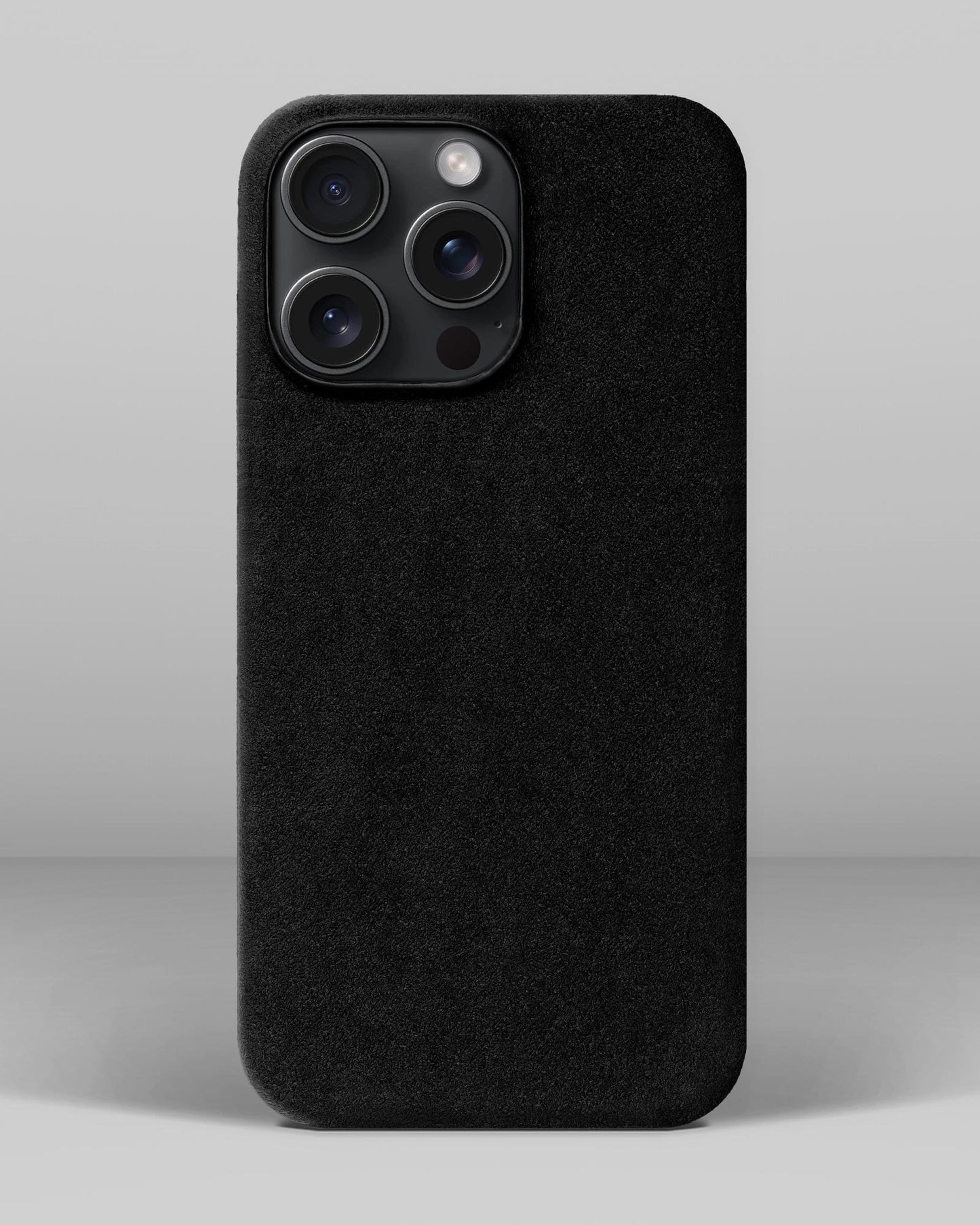 Чорний чохол з алькантари для iPhone 15 Pro Max