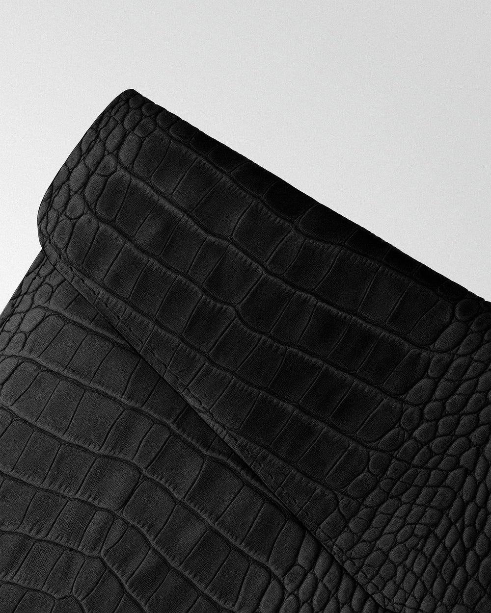 Magnetic Envelope Case in Black Crocodile Embossing for MacBook