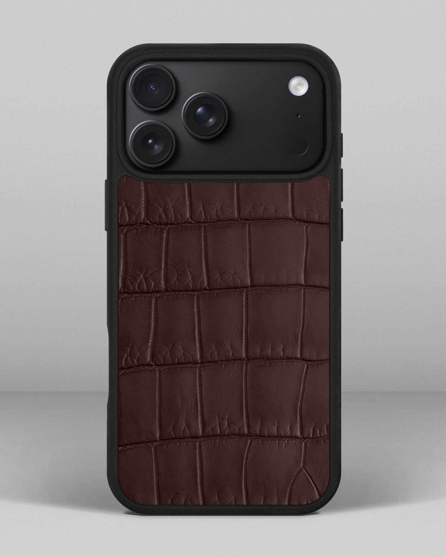 Чохол із темно-коричневої шкіри крокодила для iPhone 18 Pro Max
