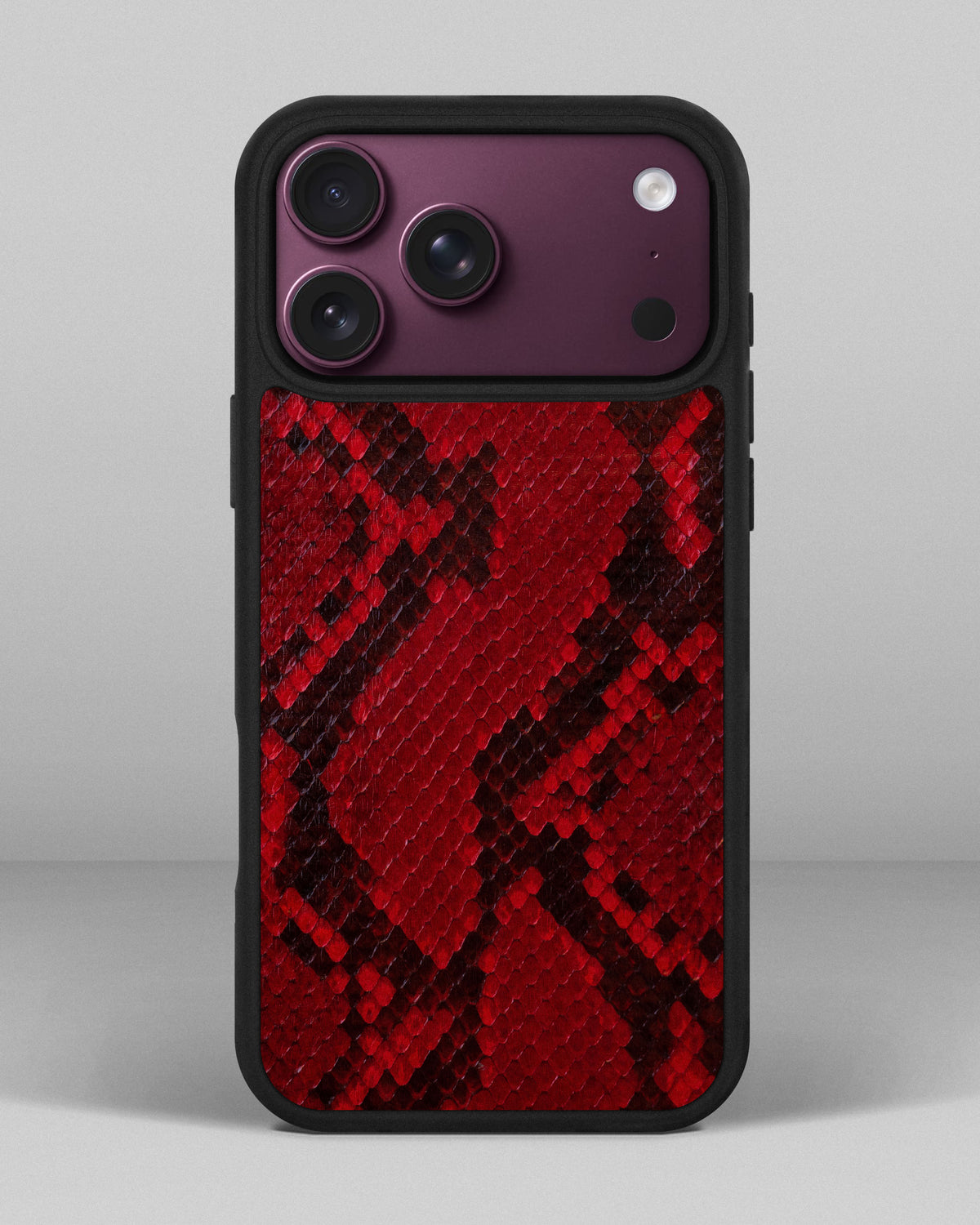 Чохол із червоної шкіри пітона з дрібними лусочками для iPhone 18 Pro Max