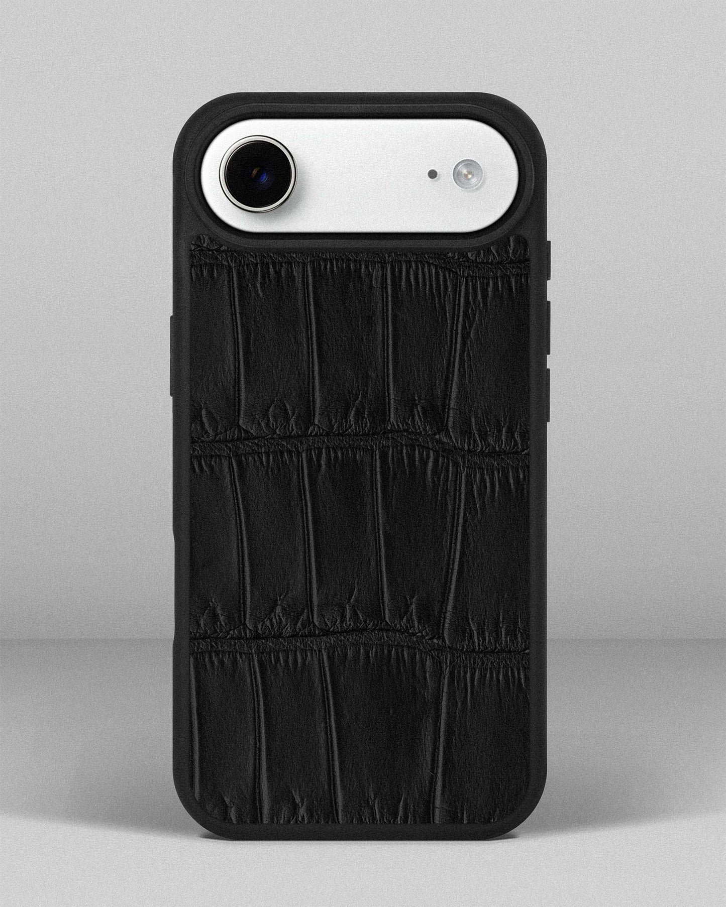 Чохол із чорної шкіри крокодила для iPhone 17 Air