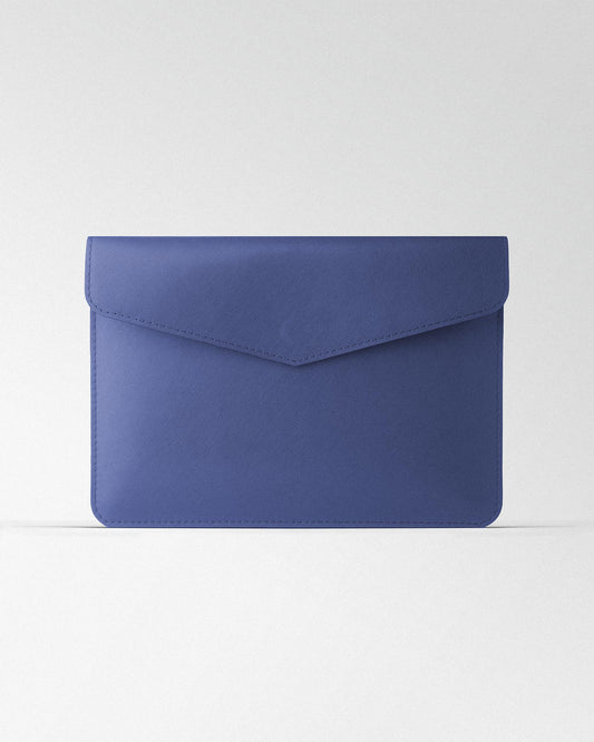 Чохол Magnetic із синьої сафіано для MacBook