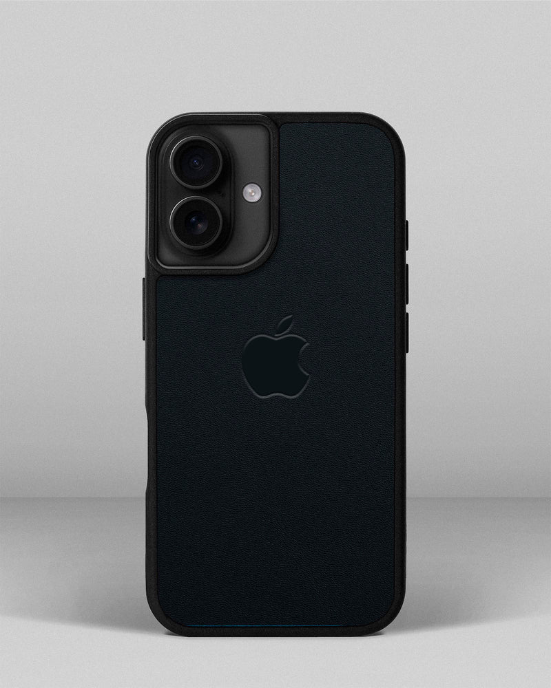 Чохол для iPhone 16 із шкіри купон в темно-синього кольорі з логотипом яблука