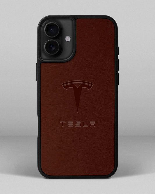 Чохол для iPhone 16 Plus із шкіри купон в рудому кольорі з логотипом Tesla