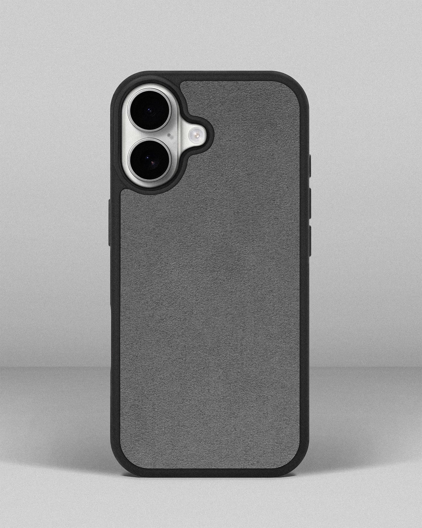Чохол із світло-сірою вставкою з алькантари для iPhone 17