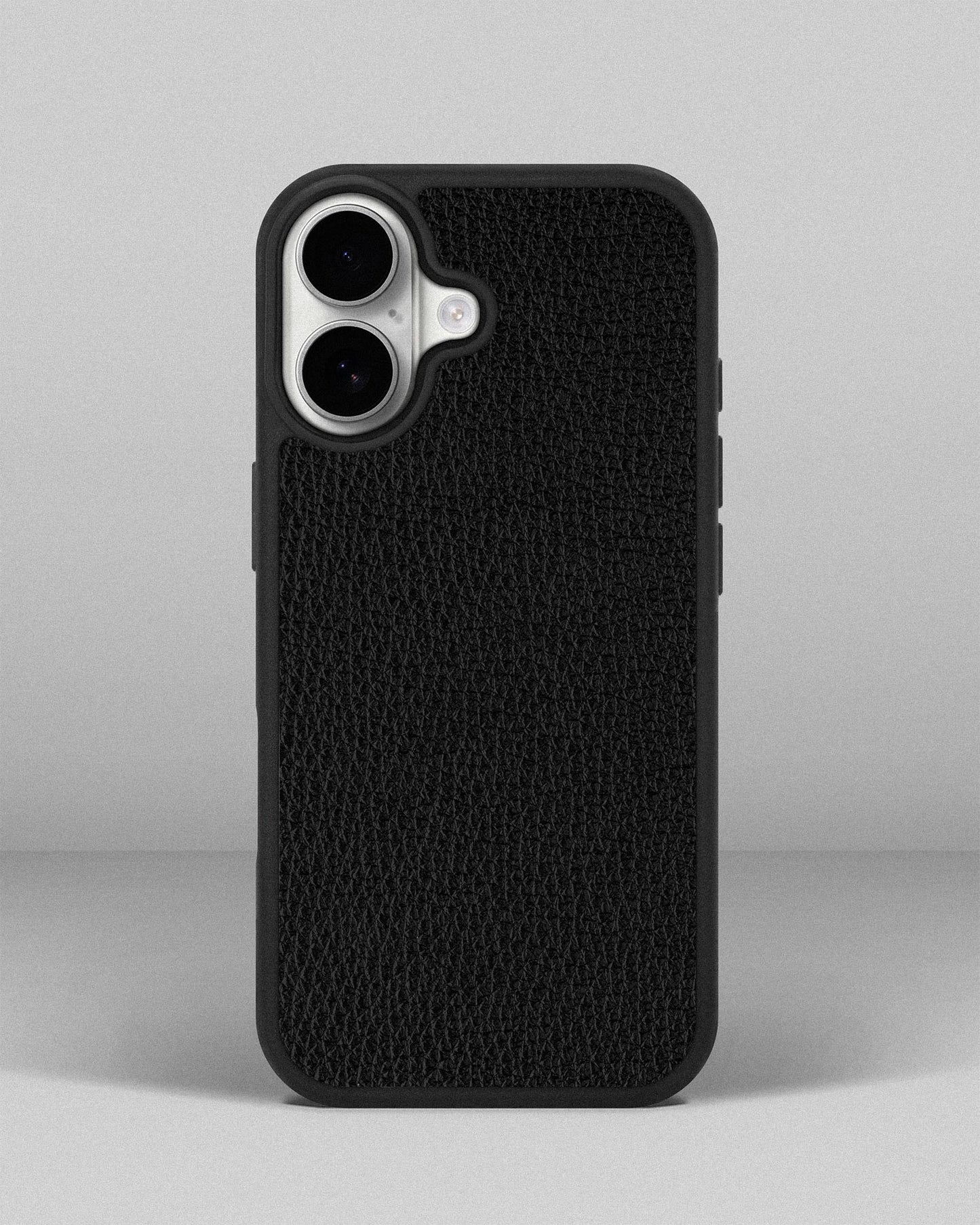 Чохол із чорної телячої шкіри флотар для iPhone 17